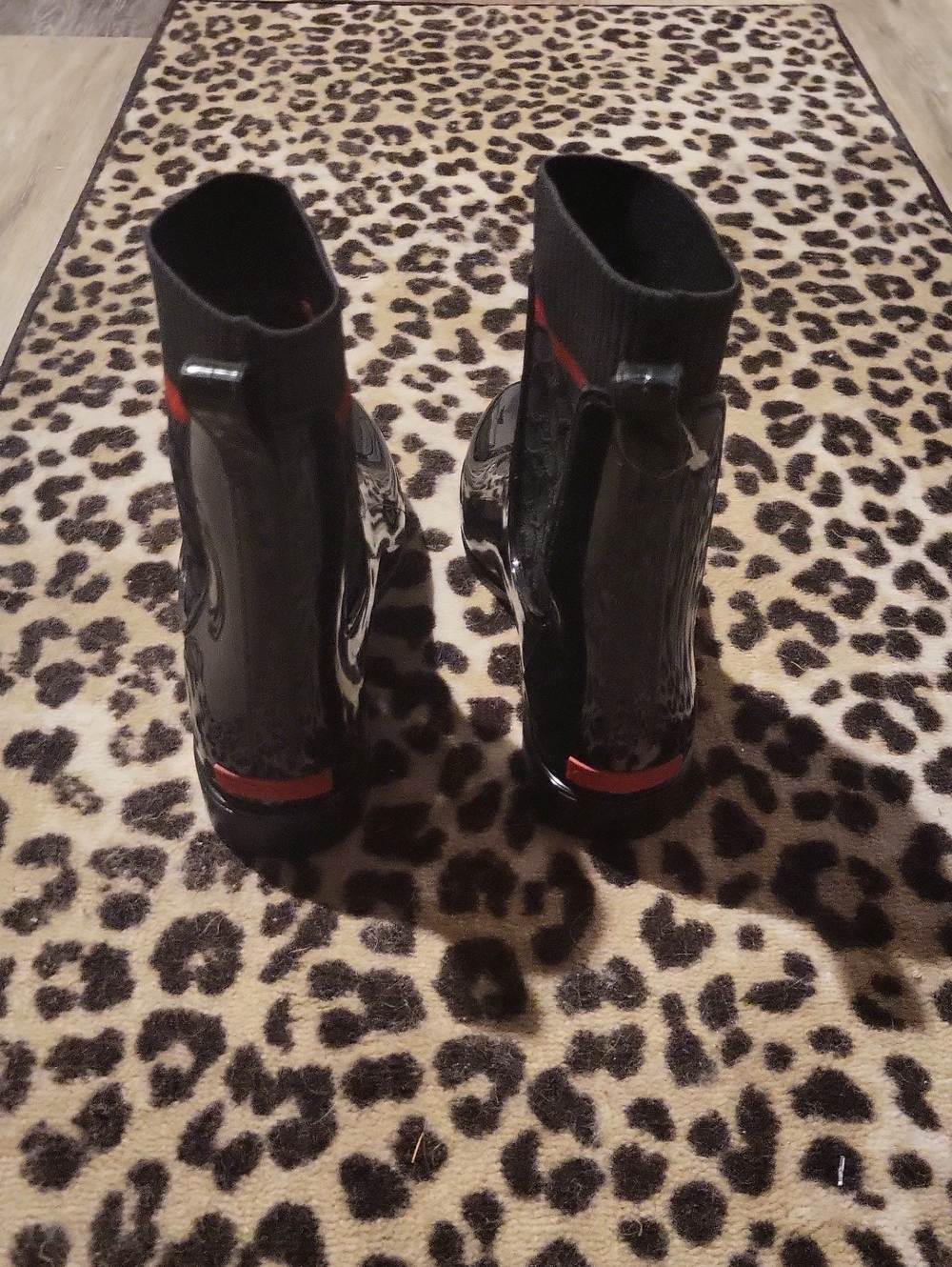 NEW! Coach 🐎 Monogram Black Patent Chelsea Ankle Rain Boots with Red Accent - Picture 4 of 7